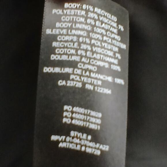 Aritzia Babaton SZ M NEW INDEX Blazer in Black Softly Structured Classic Fit - Picture 4 of 8